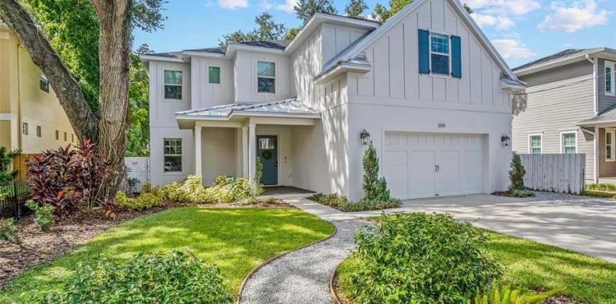 House in Tampa, Florida 5 bedrooms, 327.11 sq.m. № 1910761