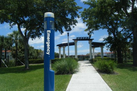 Condo in Sunrise, Florida, 2 bedrooms № 2083684 - photo 30
