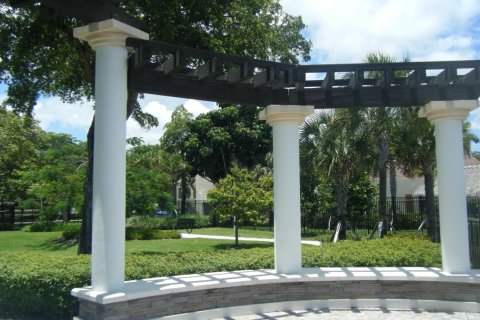 Condo in Sunrise, Florida, 2 bedrooms № 2083684 - photo 29