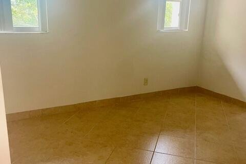 Condo in Sunrise, Florida, 2 bedrooms № 2083684 - photo 5