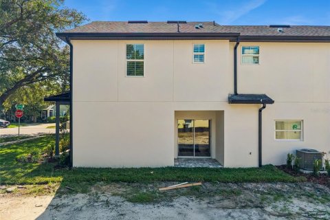 Adosado en venta en Orlando, Florida, 3 dormitorios, 162.67 m2 № 2315105 - foto 19