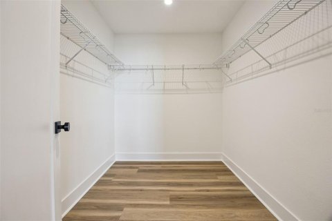 Adosado en venta en Orlando, Florida, 3 dormitorios, 162.67 m2 № 2315105 - foto 24