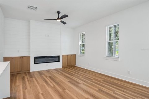 Adosado en venta en Orlando, Florida, 3 dormitorios, 162.67 m2 № 2315105 - foto 5