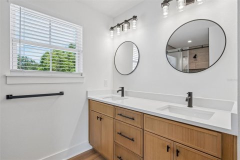 Adosado en venta en Orlando, Florida, 3 dormitorios, 162.67 m2 № 2315105 - foto 13