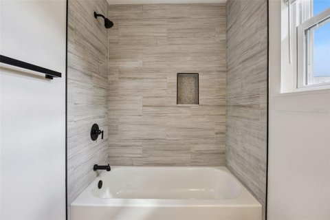 Adosado en venta en Orlando, Florida, 3 dormitorios, 162.67 m2 № 2315105 - foto 28