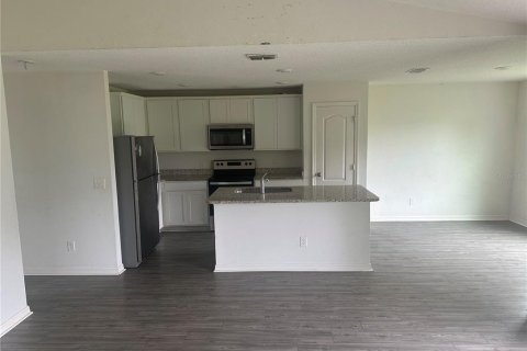 Casa en venta en Kissimmee, Florida, 3 dormitorios, 151.34 m2 № 1909479 - foto 3