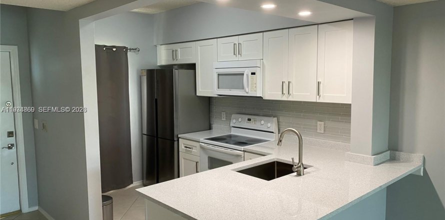 Adosado en Weston, Florida 2 dormitorios, 91.97 m2 № 1995695