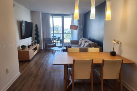 Condo in Hallandale Beach, Florida, 2 bedrooms  № 1696641 - photo 5