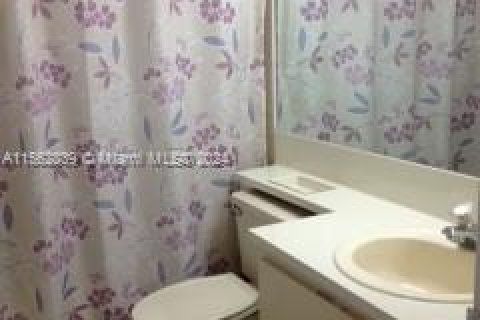Condominio en venta en Doral, Florida, 2 dormitorios, 92.16 m2 № 1812184 - foto 9