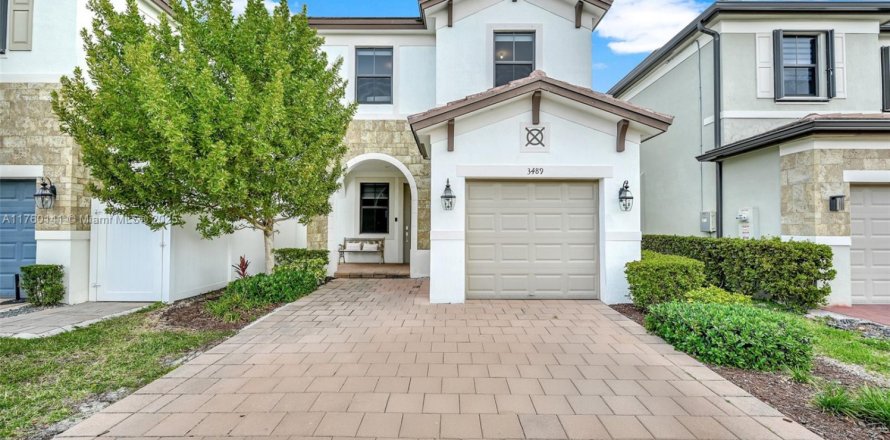 Casa en Hialeah, Florida 4 dormitorios, 184.88 m2 № 1700824
