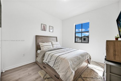 Casa en venta en Hialeah, Florida, 4 dormitorios, 184.88 m2 № 1700824 - foto 23