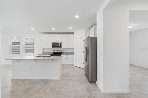 House in Davenport, Florida 3 bedrooms, 157.93 sq.m. № 2150561 - photo 8