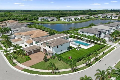 House in Boca Raton, Florida 5 bedrooms, 573.67 sq.m. № 2008878 - photo 3