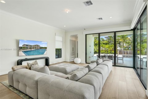 House in Boca Raton, Florida 5 bedrooms, 573.67 sq.m. № 2008878 - photo 26