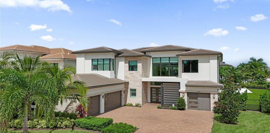 House in Boca Raton, Florida 5 bedrooms, 573.67 sq.m. № 2008878