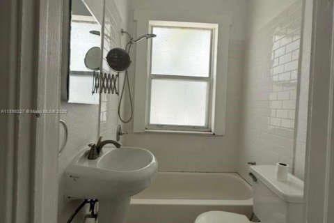 Снять в аренду кондоминиум в Корал-Гейблс, Флорида 32.61м2, № 1949479 - фото 11