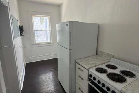 Снять в аренду кондоминиум в Корал-Гейблс, Флорида 32.61м2, № 1949479 - фото 9