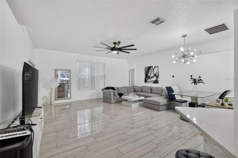 Casa en venta en Clermont, Florida, 3 dormitorios, 139.54 m2 № 2386157 - foto 7