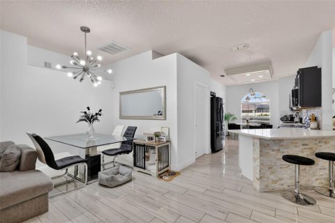Casa en venta en Clermont, Florida, 3 dormitorios, 139.54 m2 № 2386157 - foto 10
