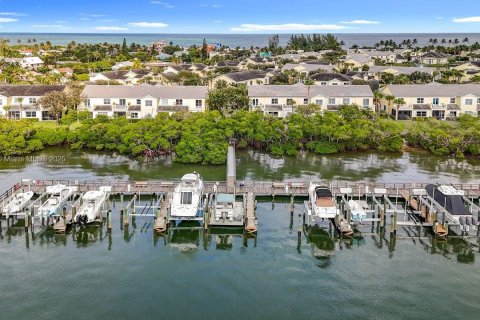 Купить таунхаус в Сент-Луси, Флорида 3 комнаты, 170.94м2, № 1964113 - фото 9