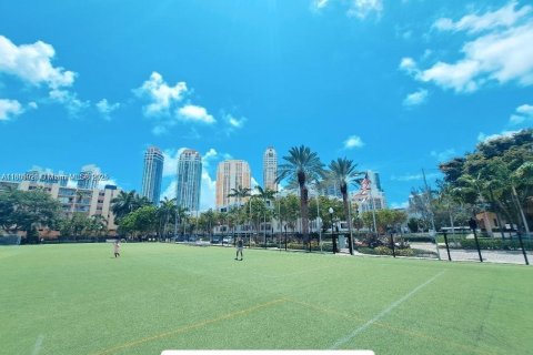 Снять в аренду кондоминиум в Санни-Айлс-Бич, Флорида 2 спальни, 70.05м2, № 1893256 - фото 15