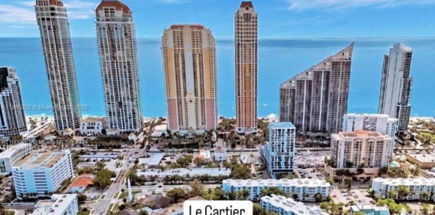 Кондоминиум с 2 спальнями в Санни-Айлс-Бич, Флорида № 1893256