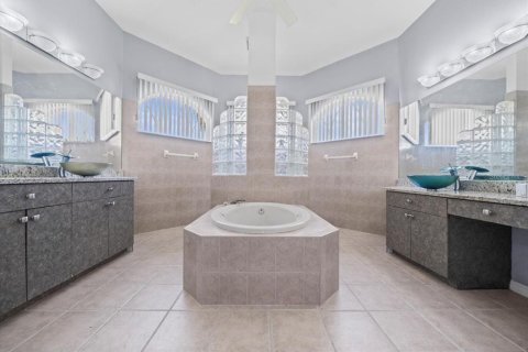 Casa en venta en Weeki Wachee, Florida, 4 dormitorios, 233.46 m2 № 1546877 - foto 30