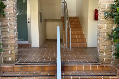 Condominio en venta en Miami Beach, Florida, 1 dormitorio, 65.96 m2 № 1985385 - foto 6