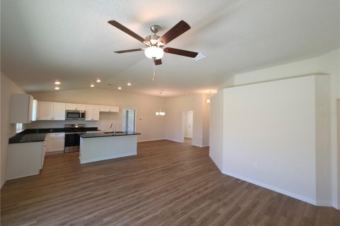 Villa ou maison à vendre à Citrus Springs, Floride: 4 chambres, 160.63 m2 № 2312259 - photo 9