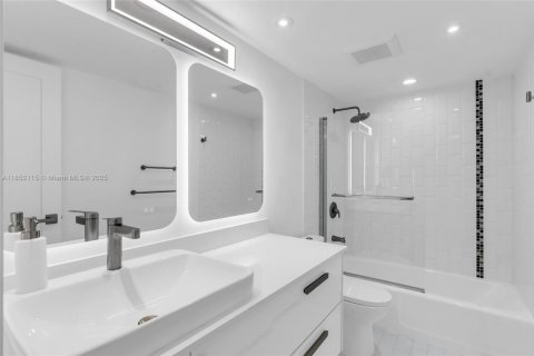 Copropriété à louer à Miami, Floride: 1 chambre, 76.92 m2 № 1871318 - photo 14