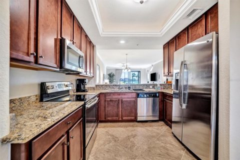 Condo in Bradenton, Florida, 2 bedrooms in LAKEWOOD NATIONAL  № 1562316 - photo 19