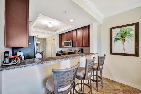 Condo in Bradenton, Florida, 2 bedrooms in LAKEWOOD NATIONAL  № 1562316 - photo 11