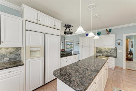 House in Punta Gorda, Florida 3 bedrooms, 430.97 sq.m. № 2408716 - photo 17