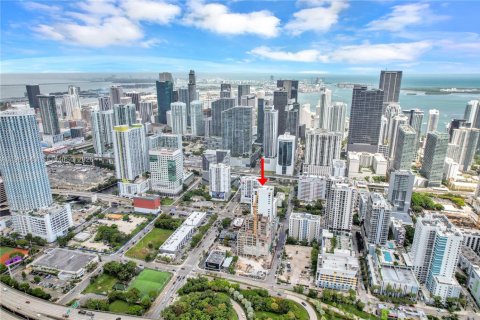 Condo in Miami, Florida  № 2045738 - photo 23