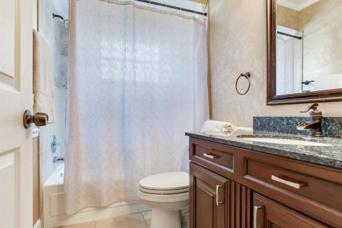 Condo in Saint Petersburg, Florida, 1 bedroom  № 1795448 - photo 5