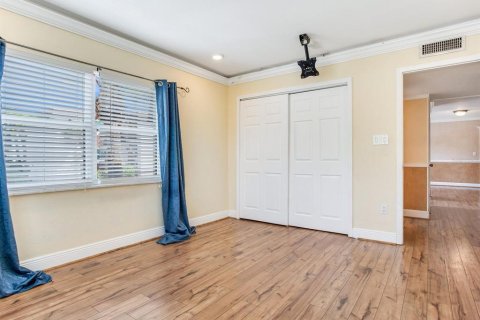 Condo in Saint Petersburg, Florida, 1 bedroom  № 1795448 - photo 16