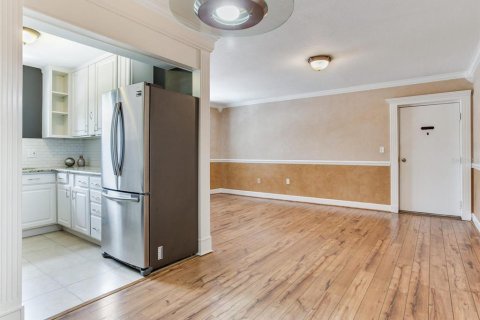 Condo in Saint Petersburg, Florida, 1 bedroom  № 1795448 - photo 11