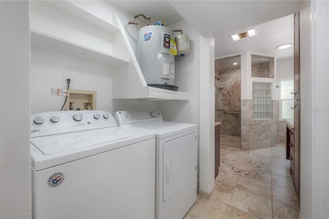 Casa en venta en Saint Petersburg, Florida, 4 dormitorios, 202.43 m2 № 1834880 - foto 24
