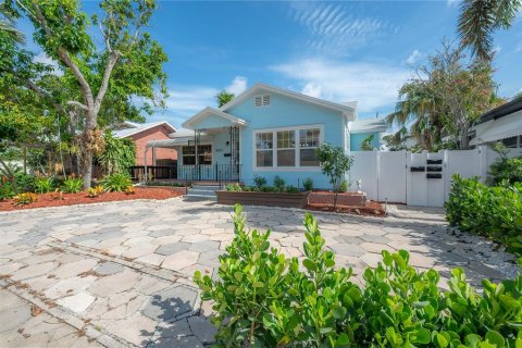 Casa en venta en Saint Petersburg, Florida, 4 dormitorios, 202.43 m2 № 1834880 - foto 30