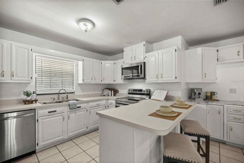 Casa en venta en Ocala, Florida, 5 dormitorios, 225.38 m2 № 2199566 - foto 13