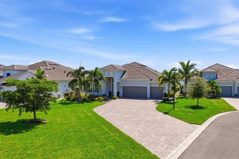 Casa en venta en Fort Myers, Florida, 4 dormitorios, 253.16 m2 № 2418486 - foto 2