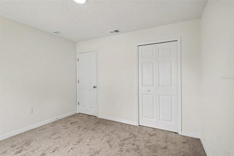 House in Sanford, Florida 4 bedrooms, 206.43 sq.m. № 2259372 - photo 11