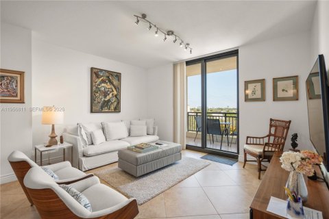 Condo in Fort Lauderdale, Florida, 2 bedrooms  № 2010694 - photo 5