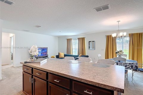 Купить виллу или дом в Киссимми, Флорида 3 спальни, 144.74м2, № 1991816 - фото 4