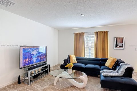 Купить виллу или дом в Киссимми, Флорида 3 спальни, 144.74м2, № 1991816 - фото 2