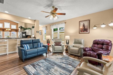 Casa en venta en Tavares, Florida, 3 dormitorios, 142.6 m2 № 2208005 - foto 5