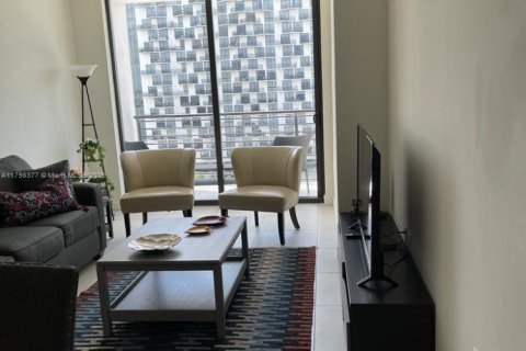 Купить кондоминиум в Дорал, Флорида 1 спальня, 60.48м2, № 1957923 - фото 3