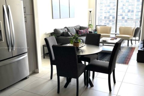 Купить кондоминиум в Дорал, Флорида 1 спальня, 60.48м2, № 1957923 - фото 11