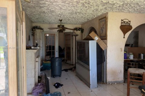 Villa ou maison à vendre à Miami, Floride: 4 chambres, 188.03 m2 № 1970538 - photo 5