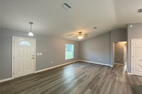 Villa ou maison à louer à Ocala, Floride: 3 chambres, 128.21 m2 № 1780737 - photo 9